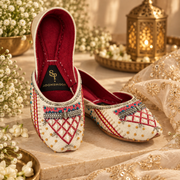 Aari Classic White Khussa For Women