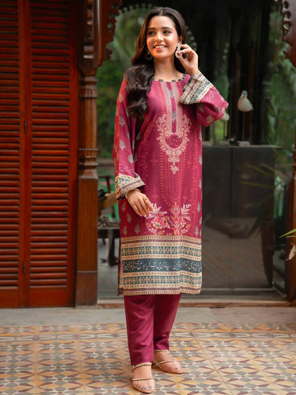 Zareen – Maroon 2-Piece Digital Printed Doria Lawn Suit For Women