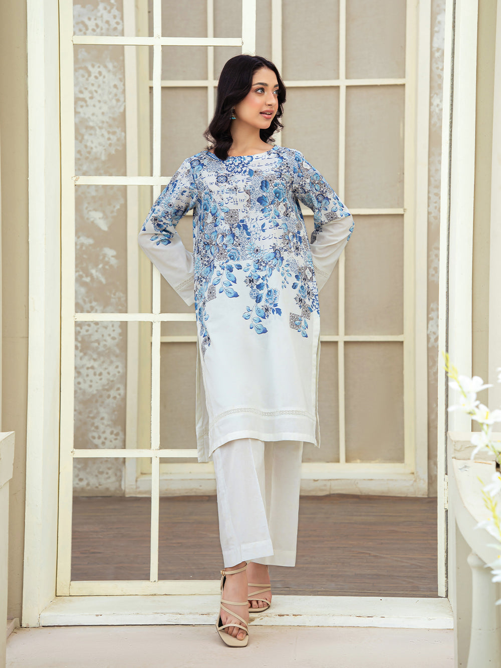 Ivory White 2-Piece Printed Suit with Blue Floral Design For Women