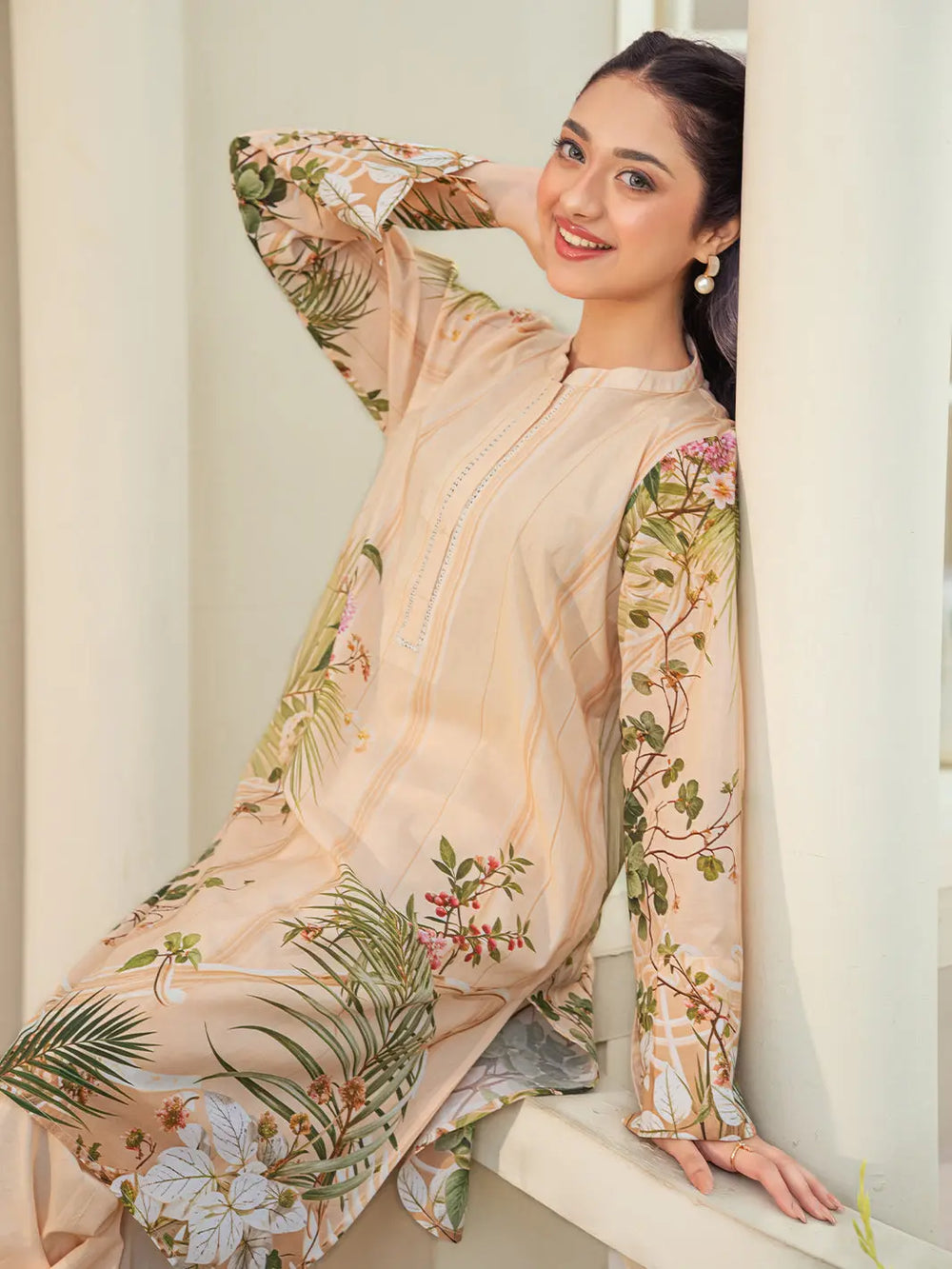 Peach Beige Floral Printed 2-Piece Suit For Women