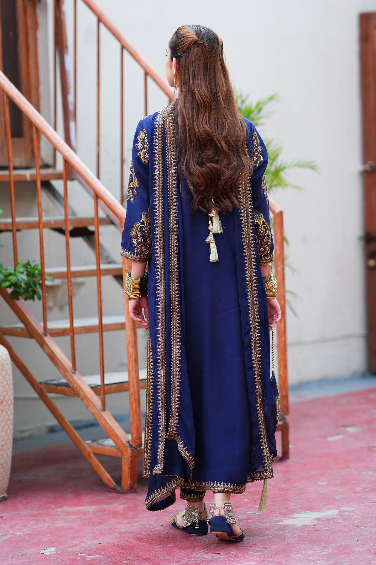 Mehr Navy Blue Silk Long Shirt Capri with Chiffon Dupatta For Women