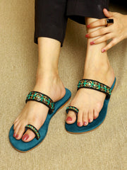 Bustangi Kolhapuri Chappals – Stylish, Handcrafted & Elegant For Women