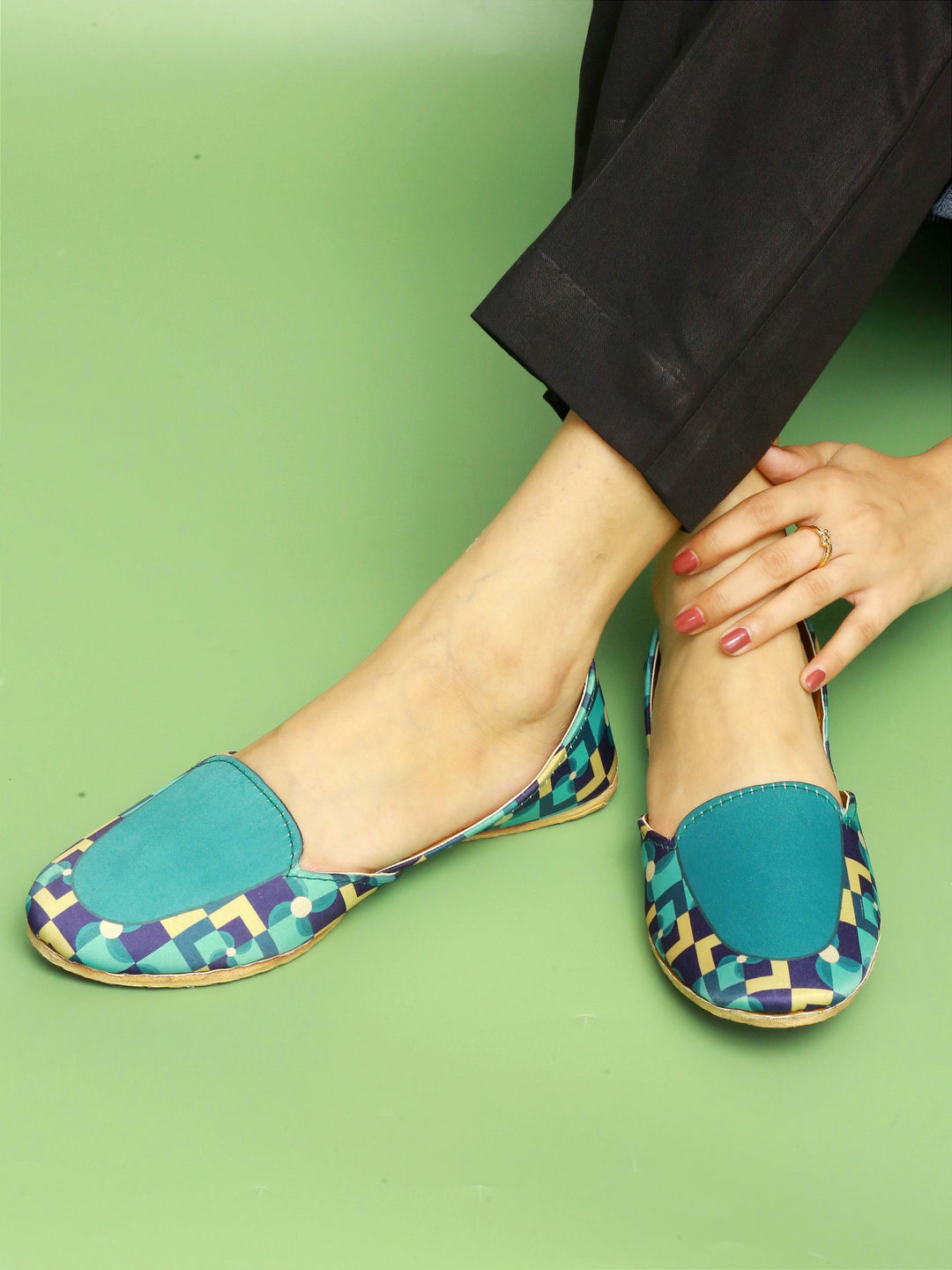 Timeless Comfort Handmade Loafers – Sleek, Durable & Stylish For Women