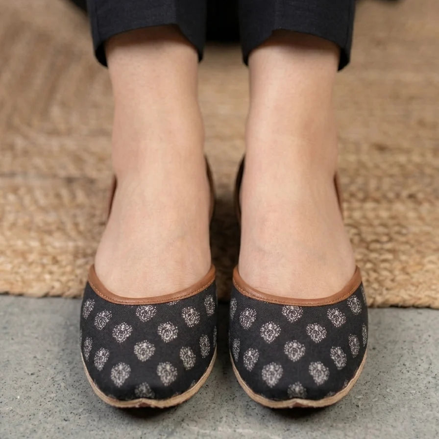 Printed Heritage Khussa Collection For Women
