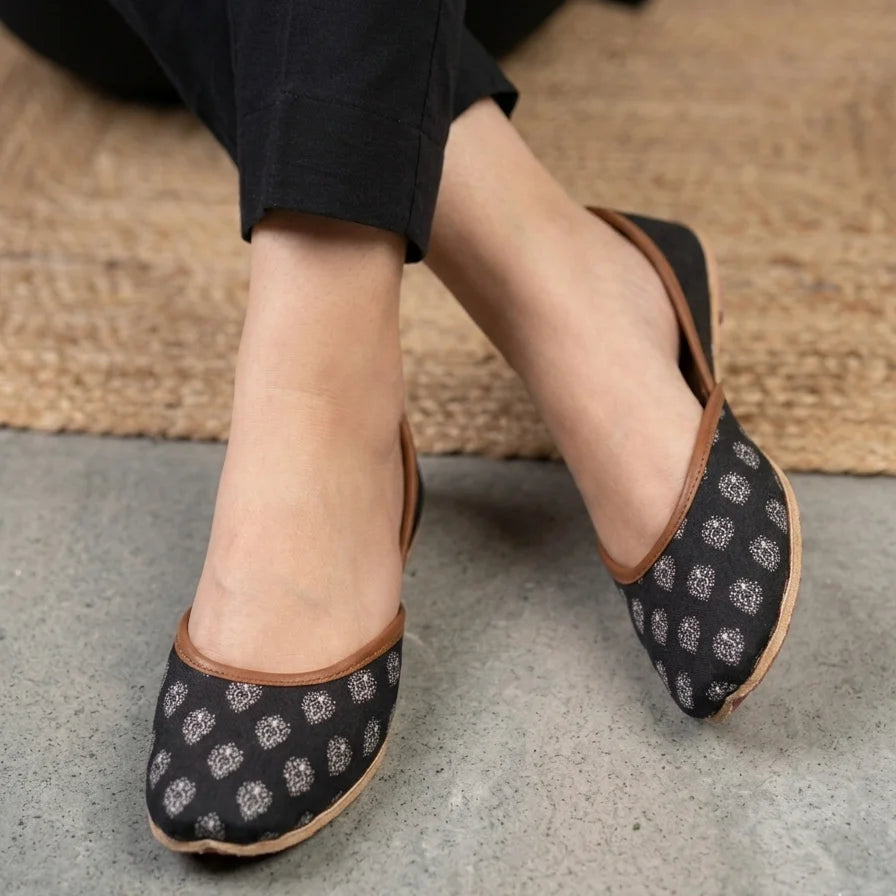 Printed Heritage Khussa Collection For Women
