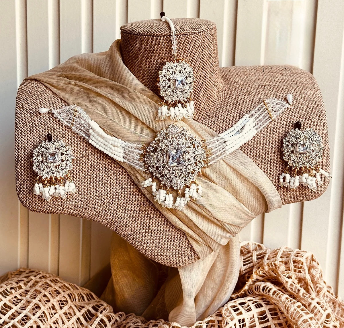 Opera Luxe Royal Choker Set For Women