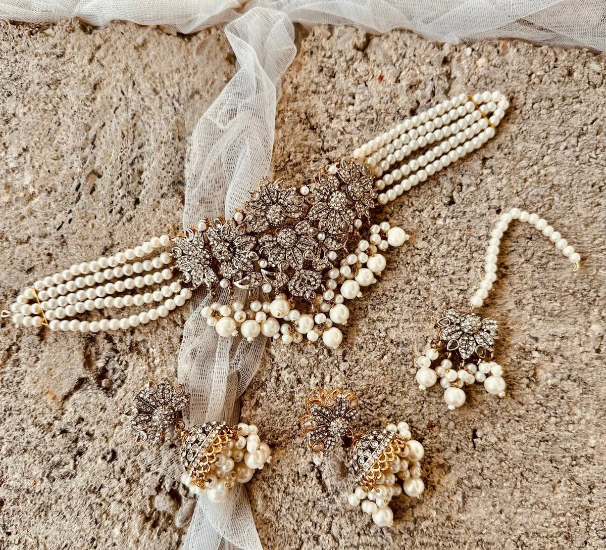 Zar-e-Nostalgia Royal Vintage Choker For Woman