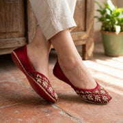 Heritage Luxe Embroidered Khussa For Women