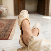 Majestic Thread Handcrafted Khussa For Women