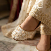 Majestic Thread Handcrafted Khussa For Women