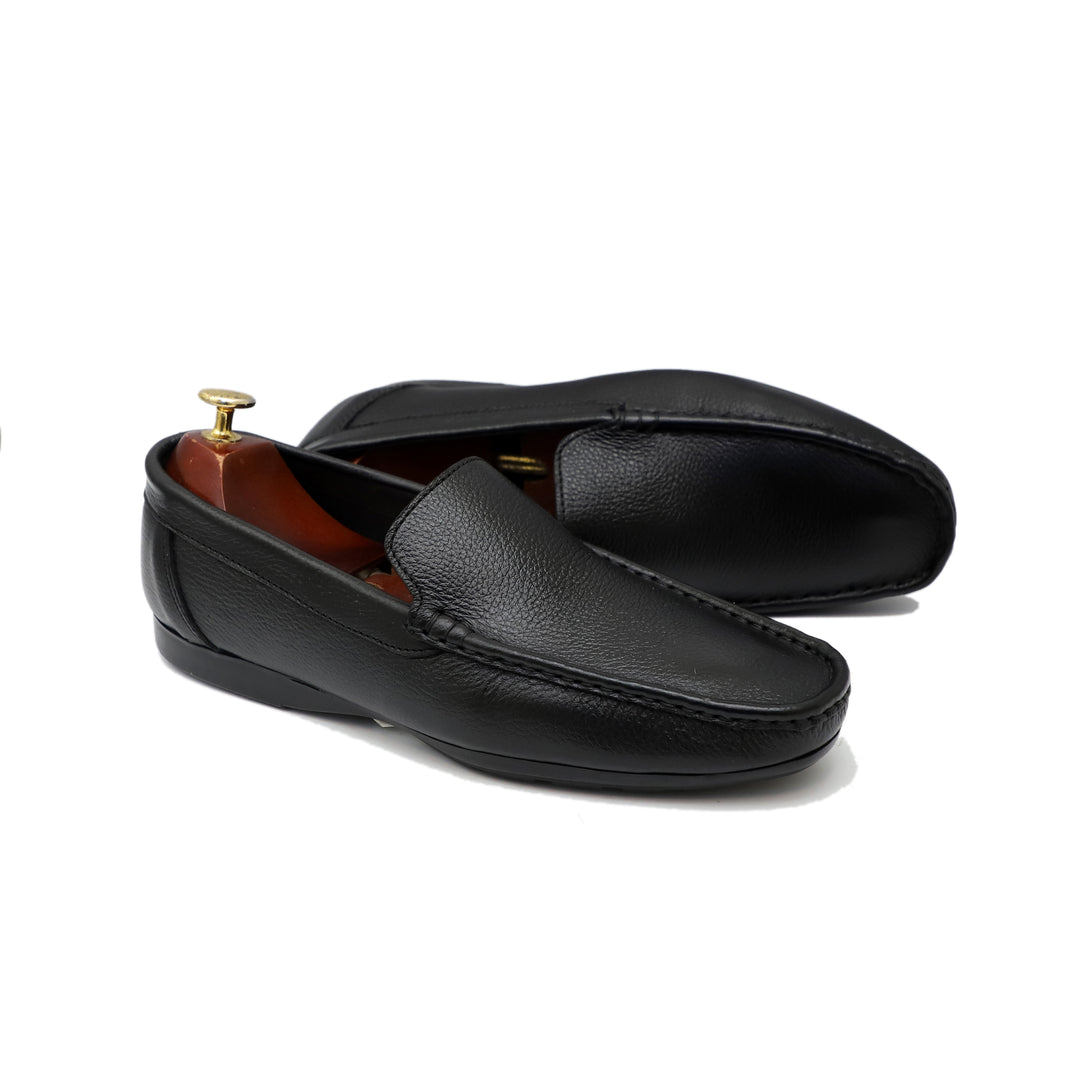 Black Color Simple Loafers For Men
