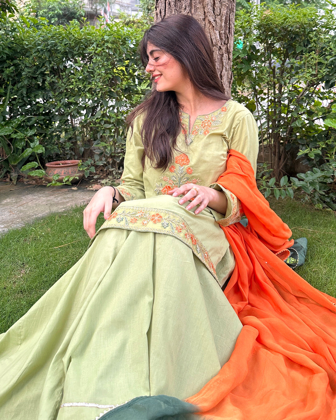 Embroidered Lawn 3-Piece Suit with Chiffon Dupatta For Women