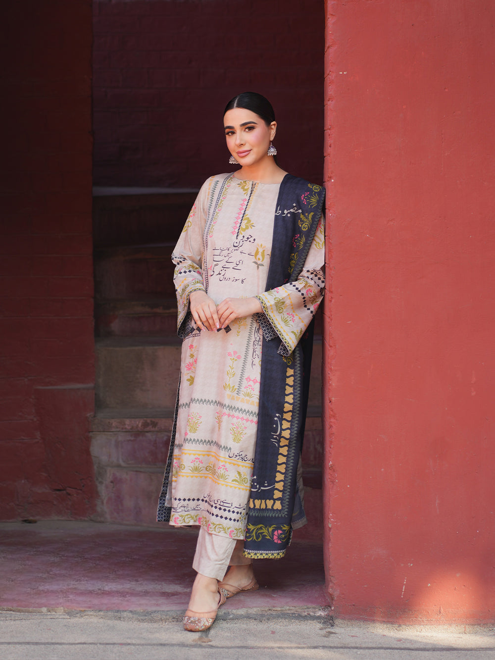 Off-White 2-Piece Printed Suit with Maroon Design For Women