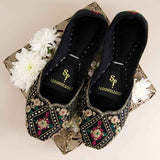 Regalia Noir – Luxury Black Embroidered Velvet Khussa For Women