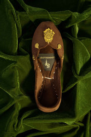 Mehvar Embellished Velvet Khussa For Women
