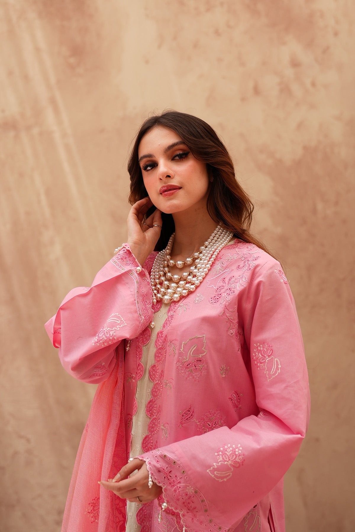 Pink Embroidered Lawn 3 Piece Suit For Women