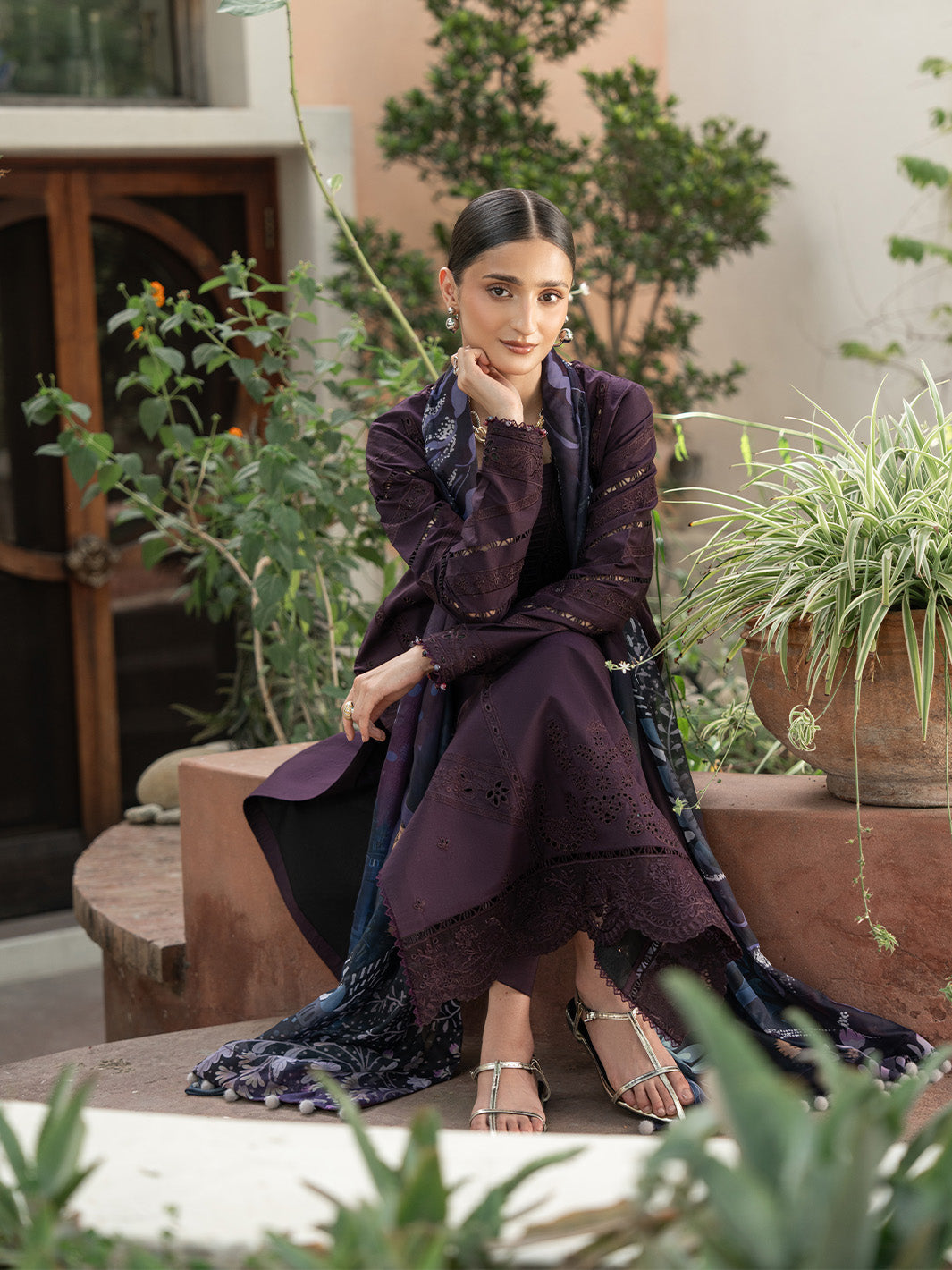 Mahjabeen – Luxury 3-Piece Embroidered Lawn Suit For Women
