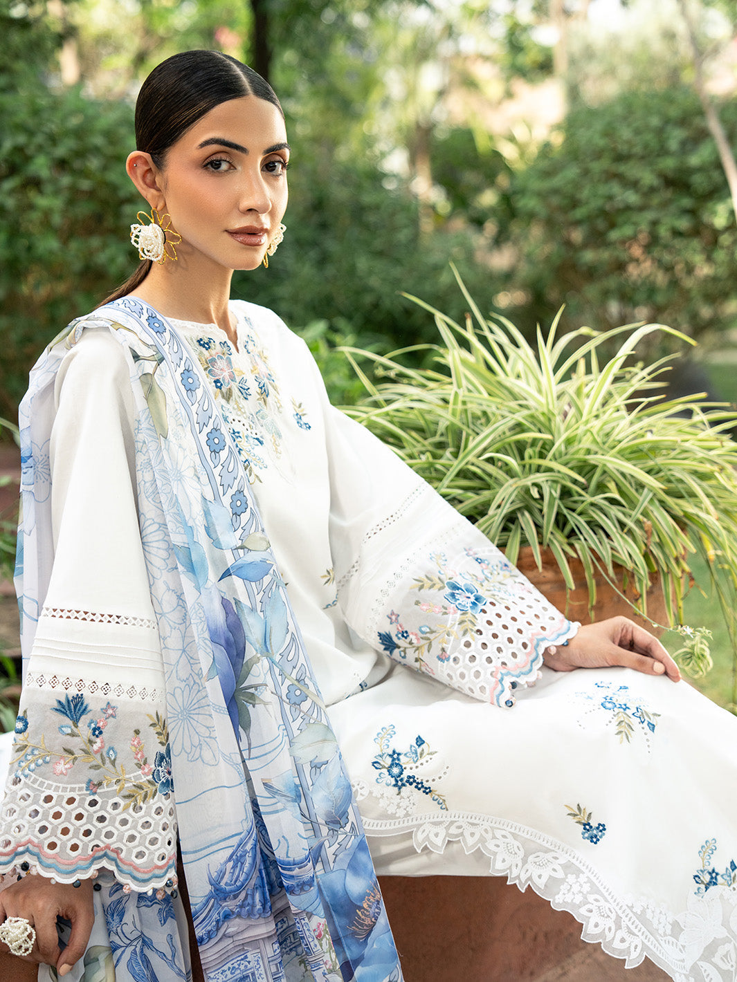 Mishaal – Luxury 3-Piece Embroidered Lawn Suit For Women
