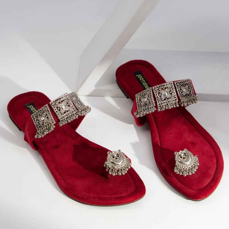 Rang-e-Gul Kolhapuri – Velvet Elegance with Silver Charm For Women