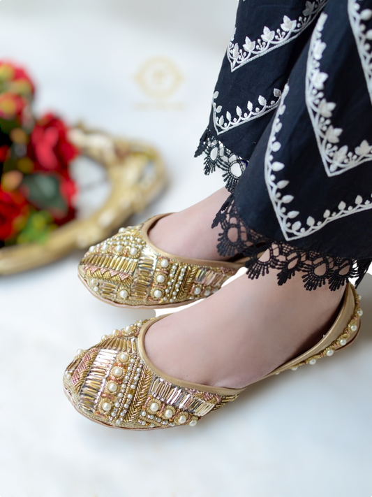 Glistening Rebellion: The Diamond-Studded Bodice of a Fearless Princess For Women