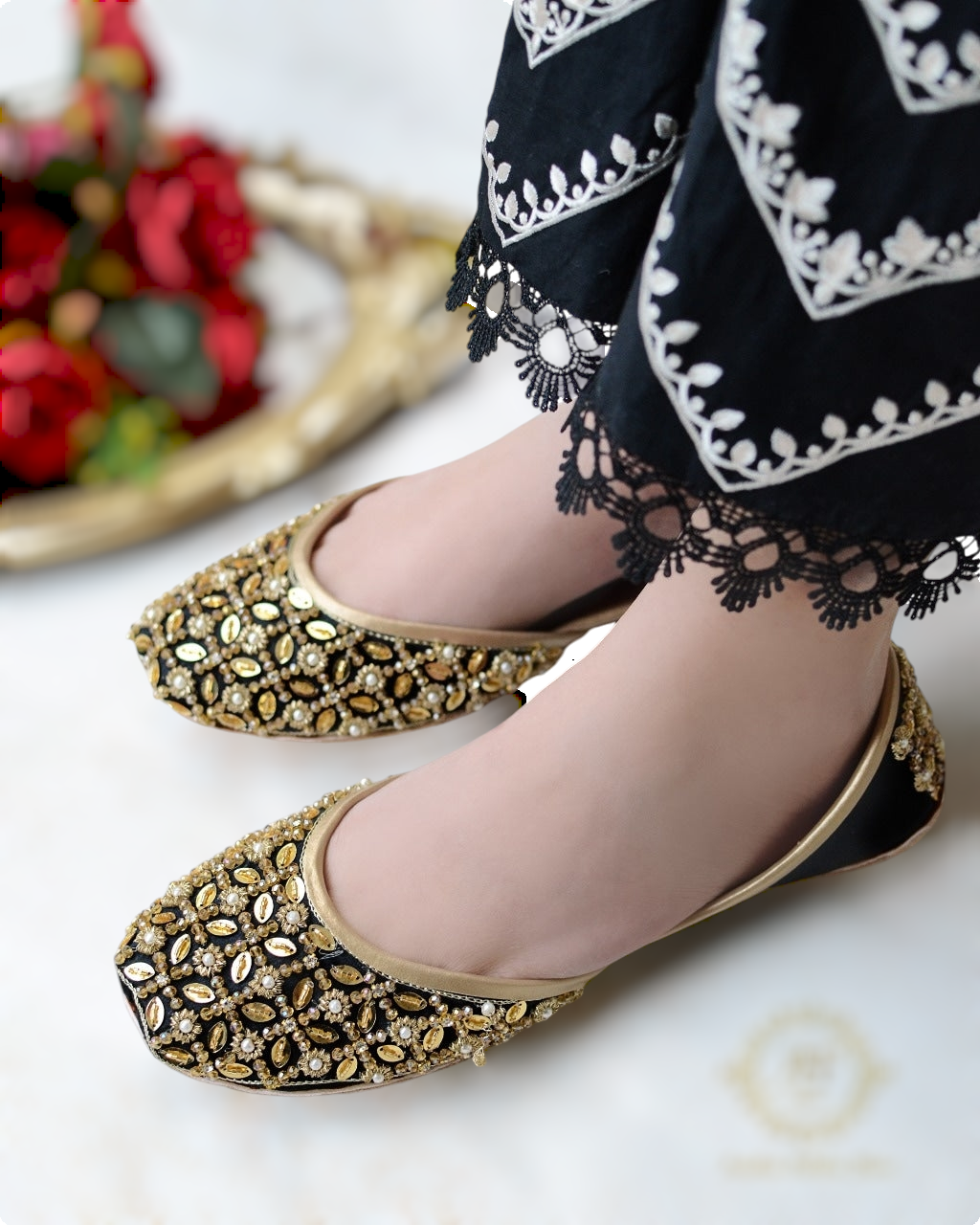 Black Jeweld Khussa: Exquisite Zardozi and Crystal Embellishments For Women