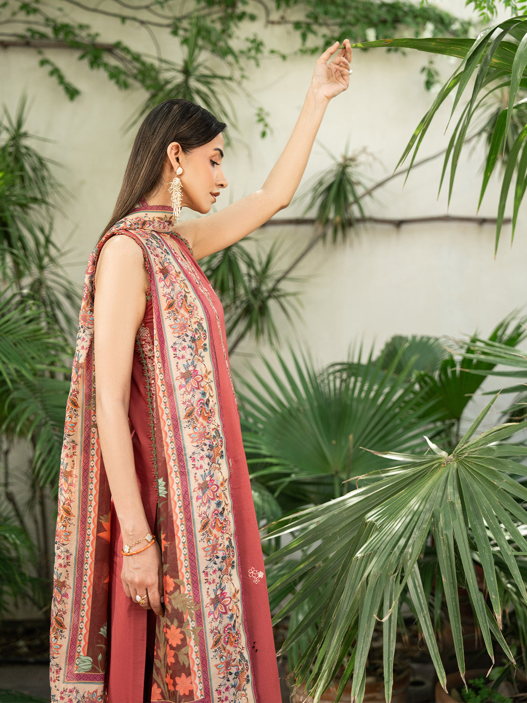 Rimsha – 3-Piece Embroidered Lawn Suit For Women