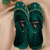 Regal Crown Velvet Khussa – Zari Detailing & Royal Elegance For Women