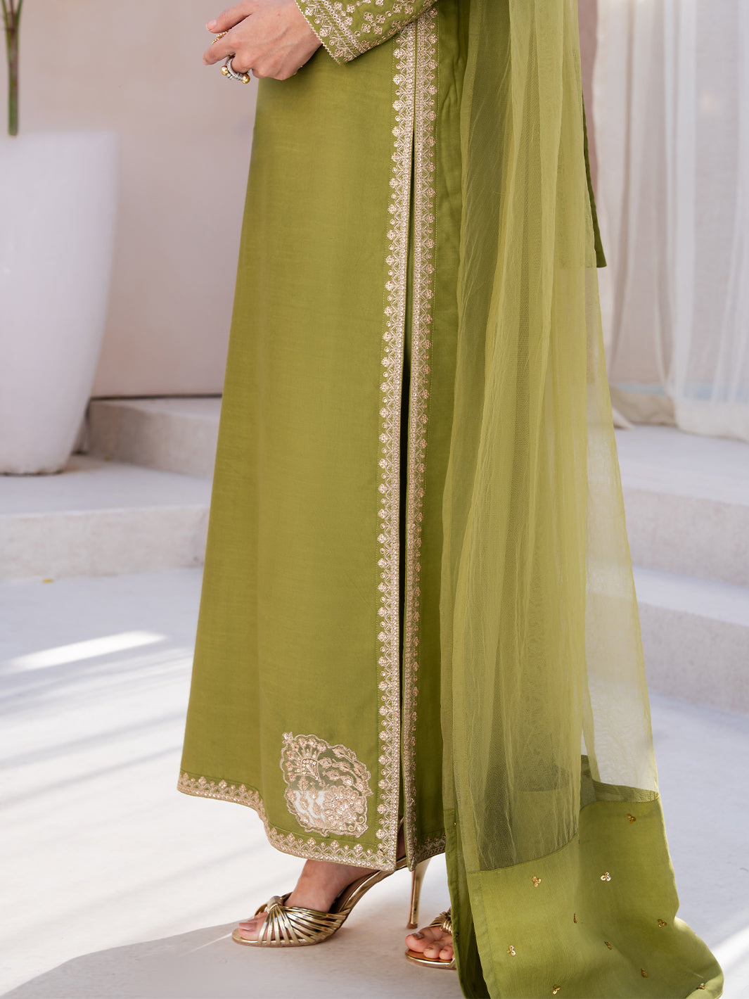 Viresta – Modern Grace in Timeless Rawsilk For Women