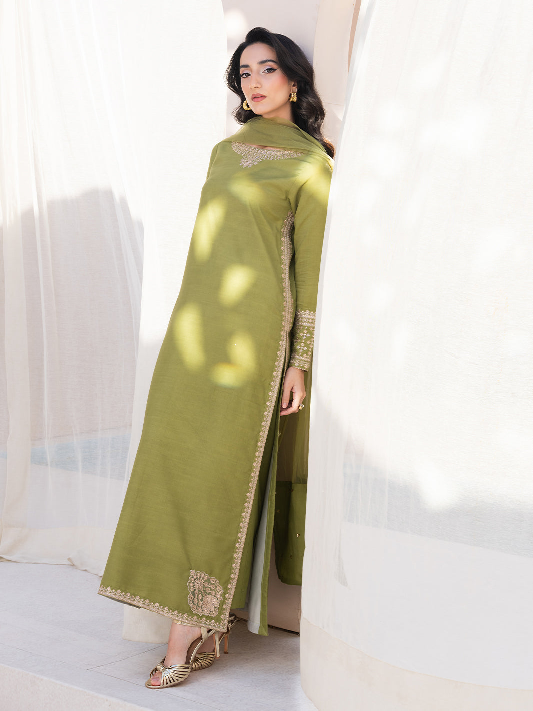 Viresta – Modern Grace in Timeless Rawsilk For Women