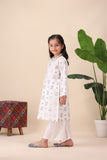 Girls White Embroidered Suit with Lace Details – Fresh and Elegant For Girls