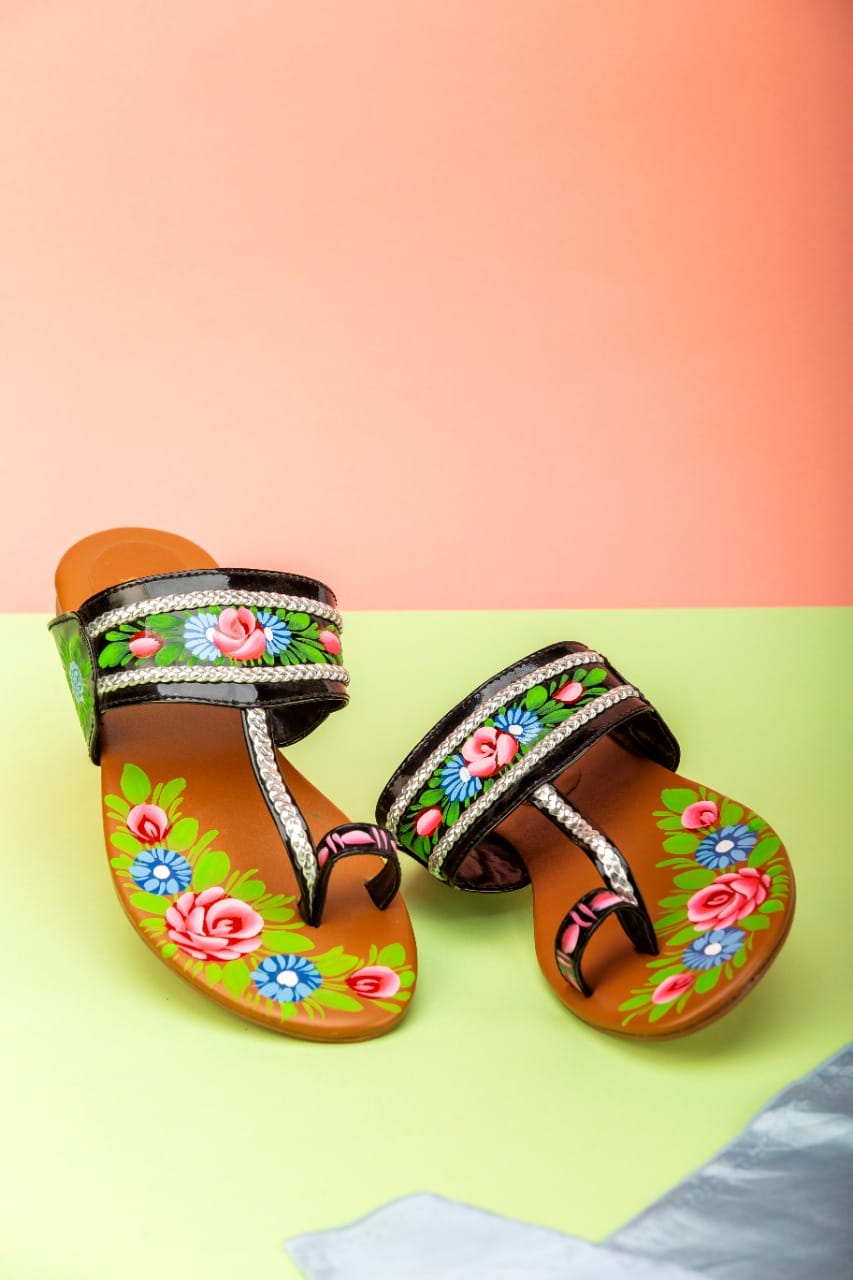 Black Hand-Painted Kolapuri – Bold & Timeless For Women