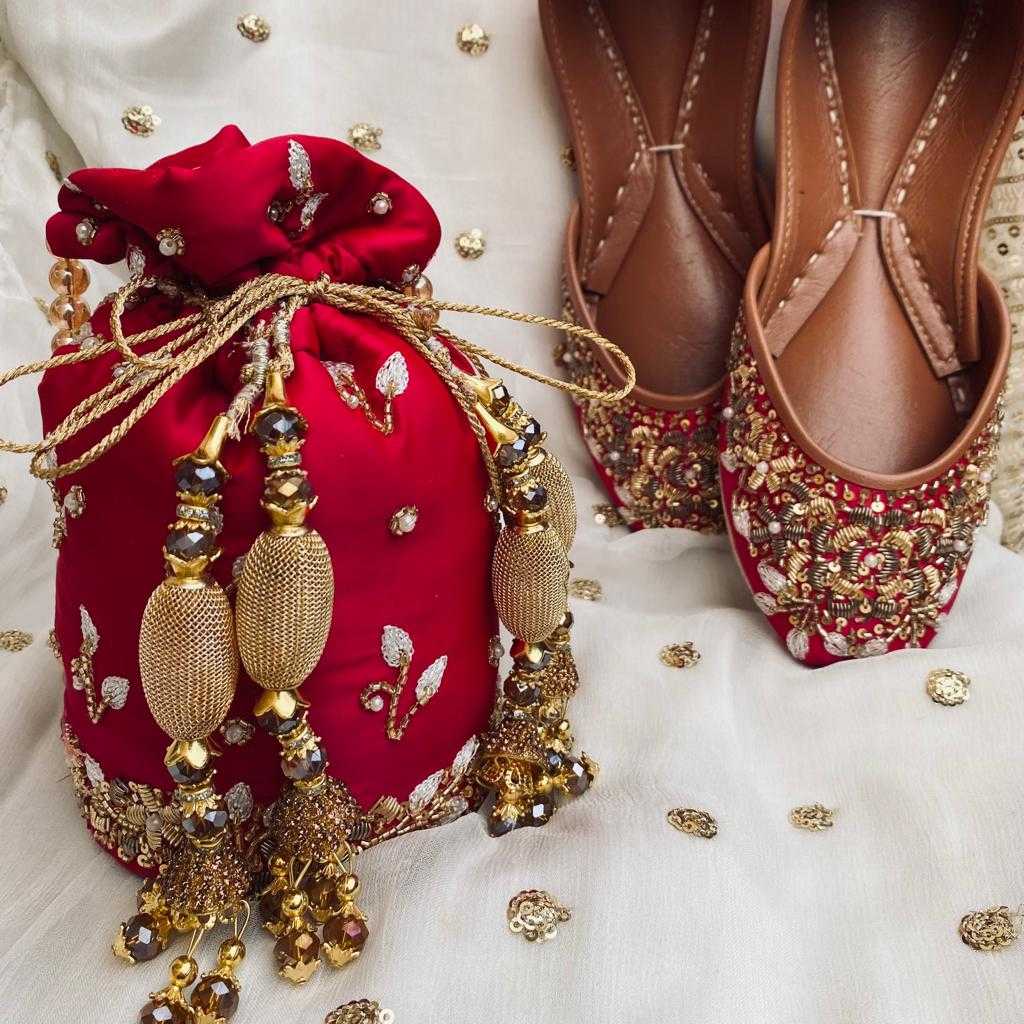 Motia Luxe Jutti & Potli Duo – A Royal Statement For Wedding