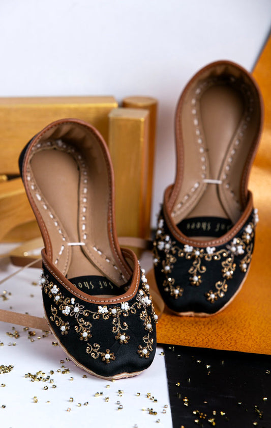 Classic Black Khussa - Style and Comfort For Women