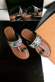 Timeless Elegance – Black Hand-Painted Kolhapuri Sandals For Women