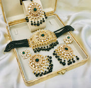 ALMAS Kundan Necklace: Antique Elegance