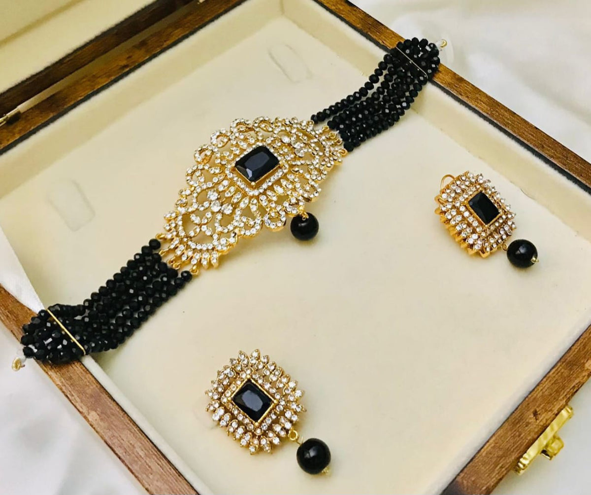 Elegant BAREEHA Matte Maroon, Dark Green, Matte Golden, Pearl, Black, And Golden Choker Set