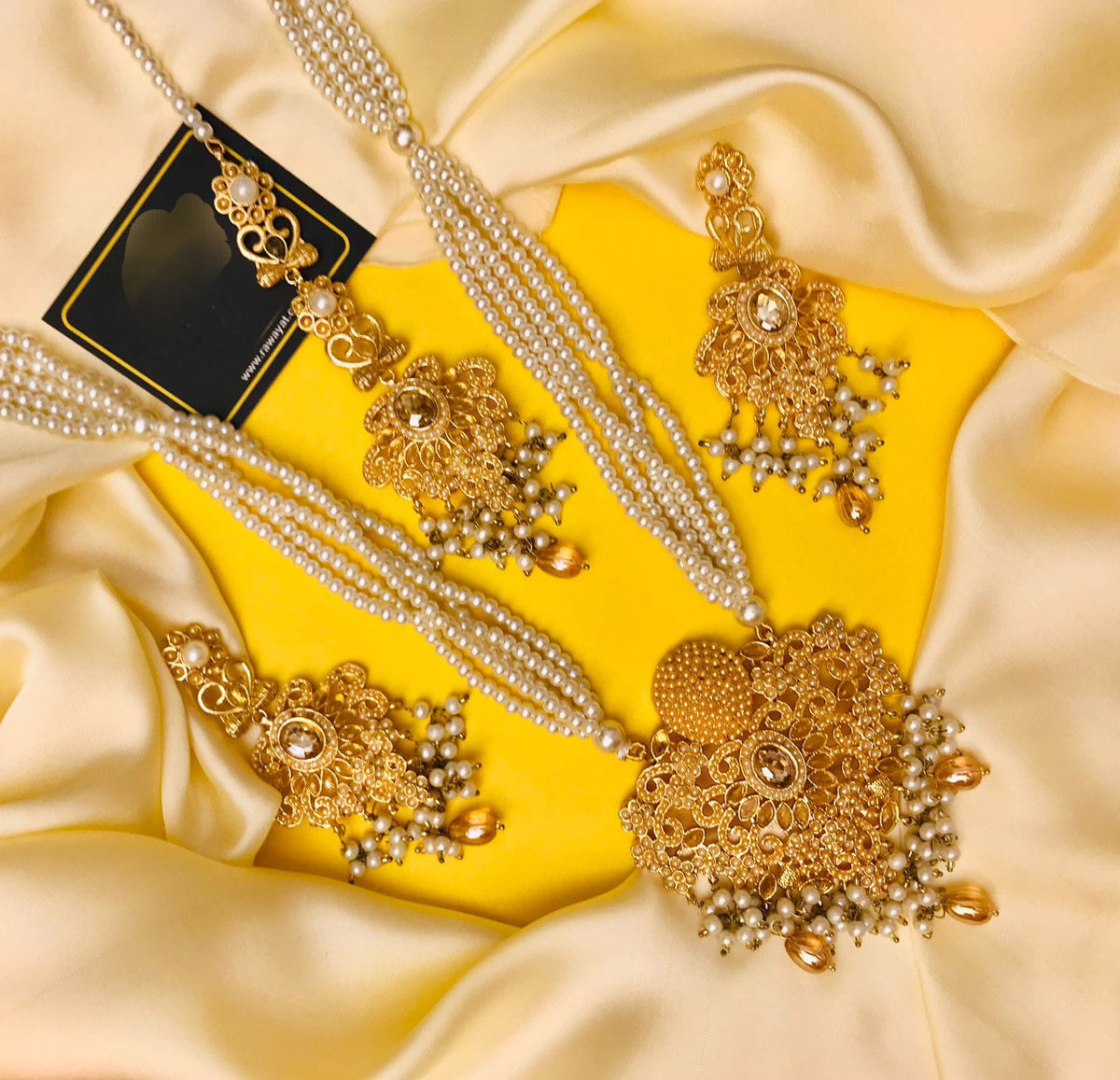 Farzeen Mala Set: Stunning Mala in Pearl, Golden, Black, and Maroon