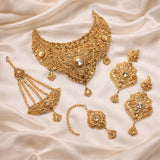 ZIRVA Set (Golden) – Gold-Plated Jewelry Set For Women