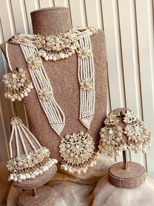 Floral Majesty Royal Bridal Jewellery Set For Women