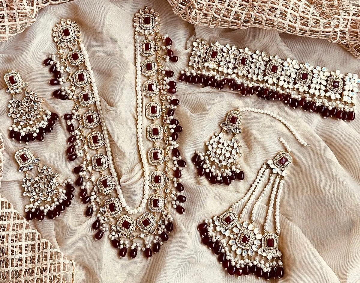 Noor Mahal Royal Bridal Jewellery Set For Women
