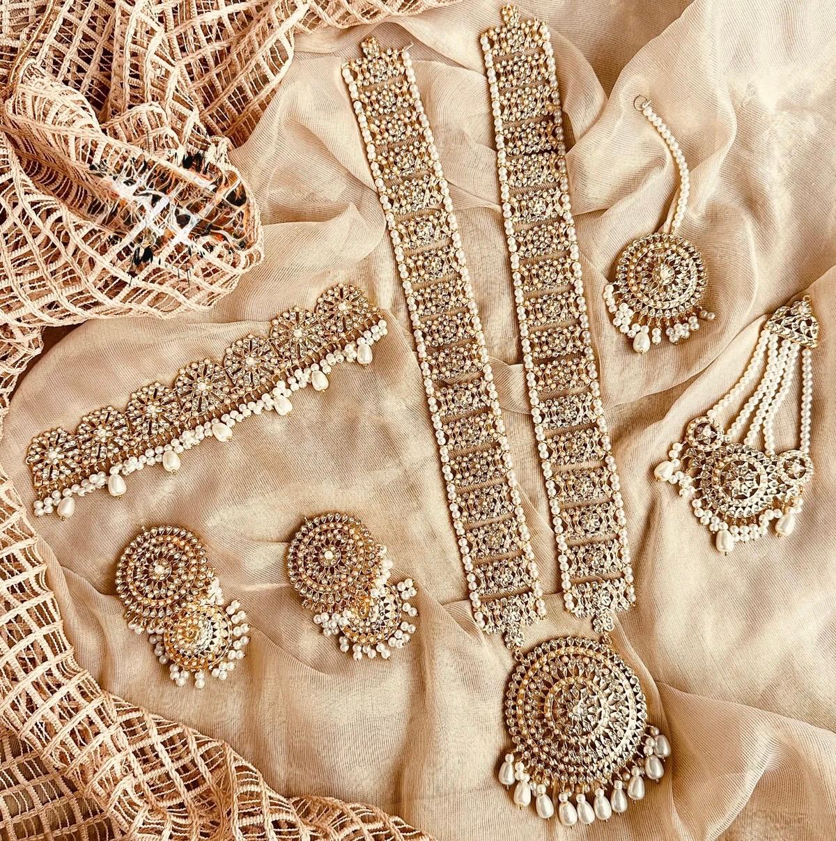 Jahan-e-Nizam Royal Bridal Jewellery Set For Women