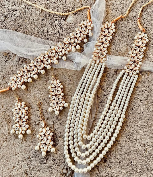 Lustrous Pearl Symphony Royal Pearl Set For Women