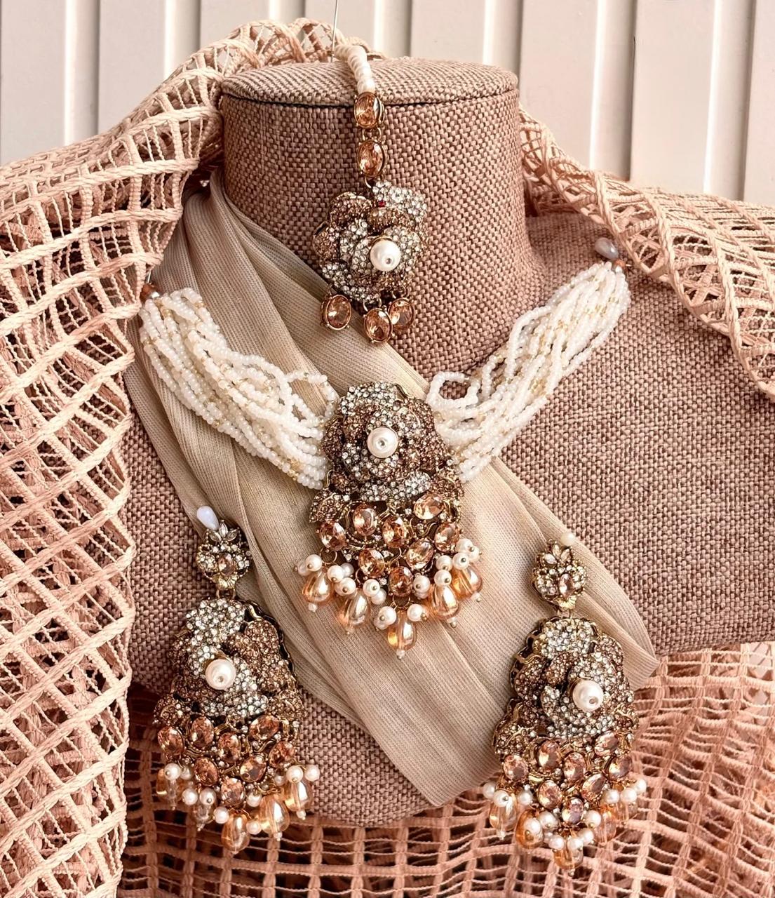 Pearl Gleam Choker Set For Women