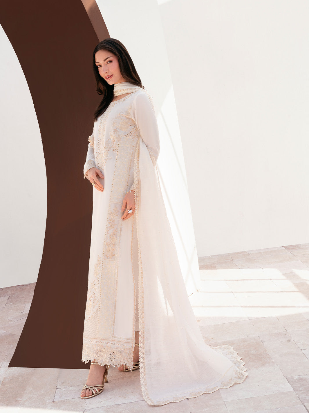 Zoya Embroidered Lawn 3-Piece Suit For Women