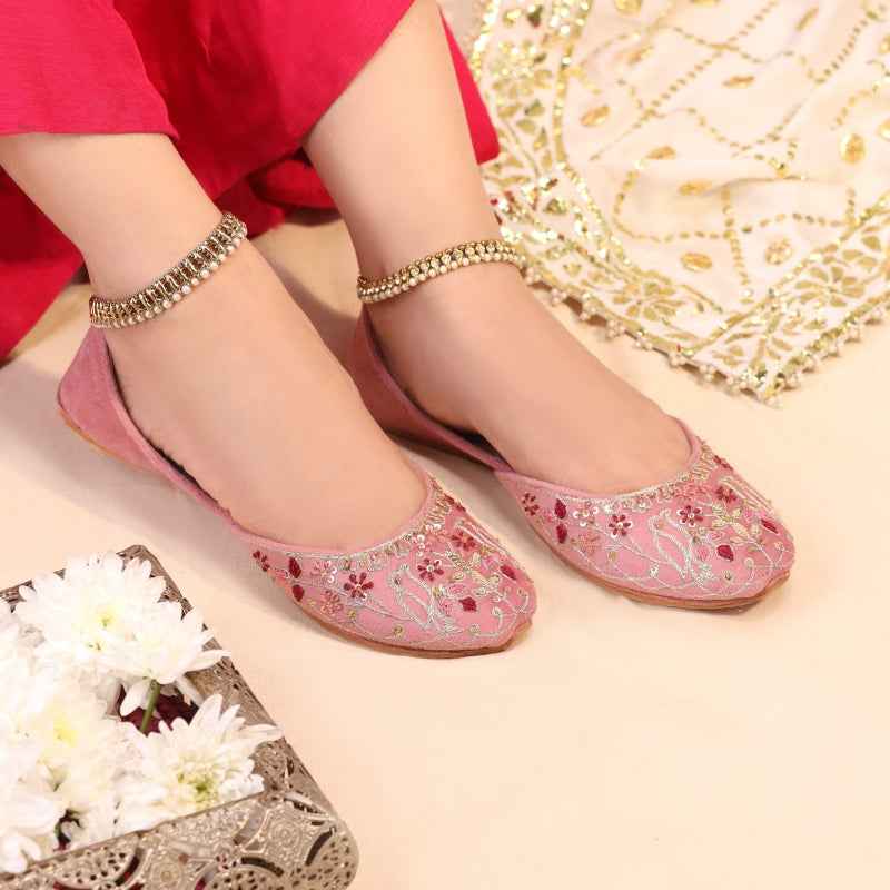 Blush Pink Floral Embellished Velvet Khussa For Women