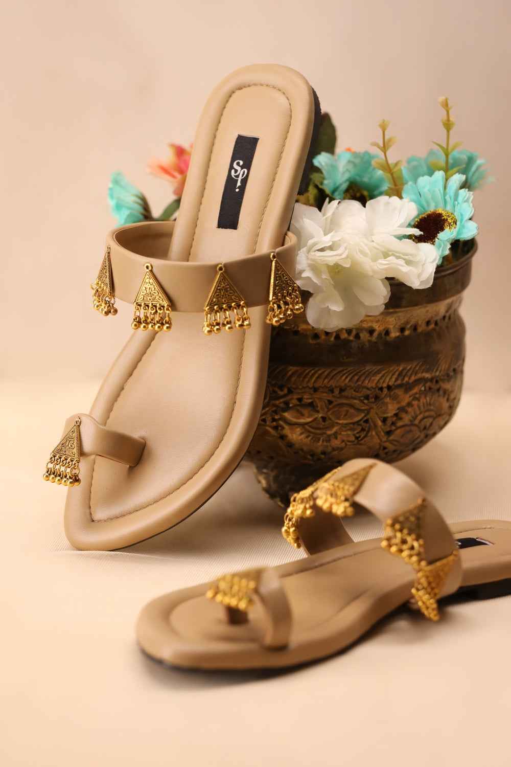 Nauratan Luxury Handcrafted Festive Kolhapuri For Women