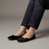 Plain Black Velvet Khussa – Rangreza Collection For Women