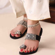Rang-e-Gul Kolhapuri – Velvet Elegance with Silver Charm For Women