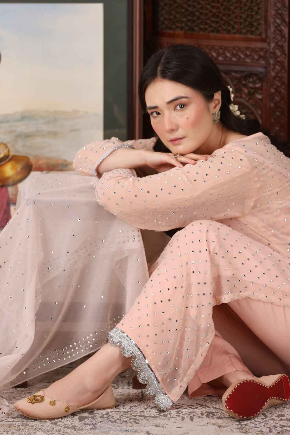 Mehvar Embellished Velvet Khussa For Women