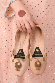 Mehvar Embellished Velvet Khussa For Women